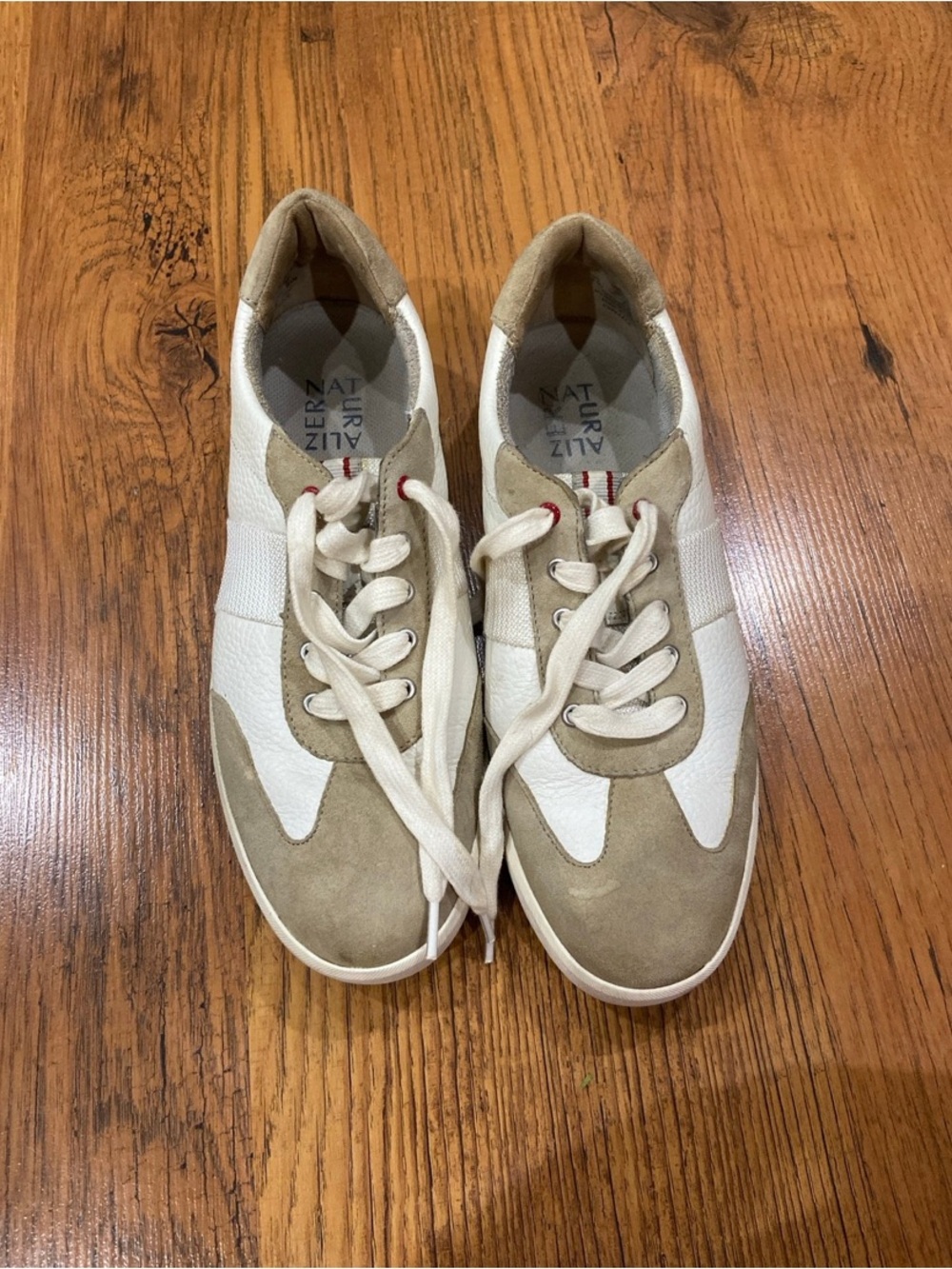 Women's Casual Lace-Up Sneakers in White and Tan